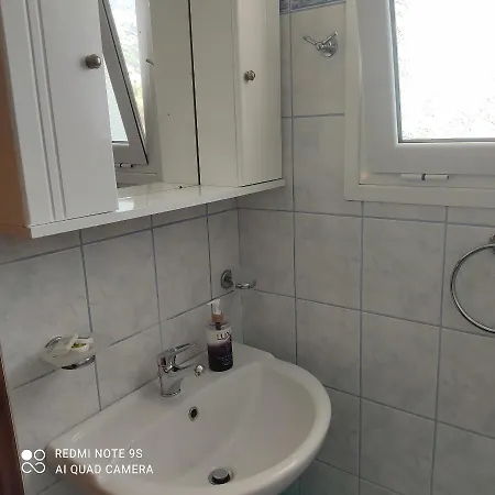 M&l Апартаменты *